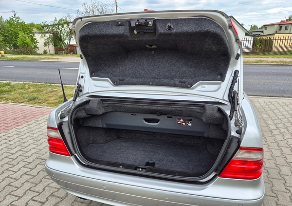 Mercedes-Benz CLK cena 21900 przebieg: 215283, rok produkcji 2002 z Końskie małe 254